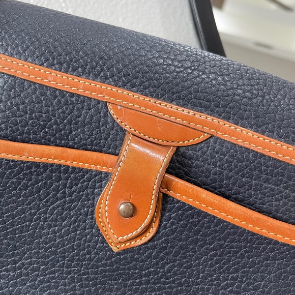 Vintage Dooney & Bourne Essex Pebbled Leather Crossbody - Picture 13 of 17